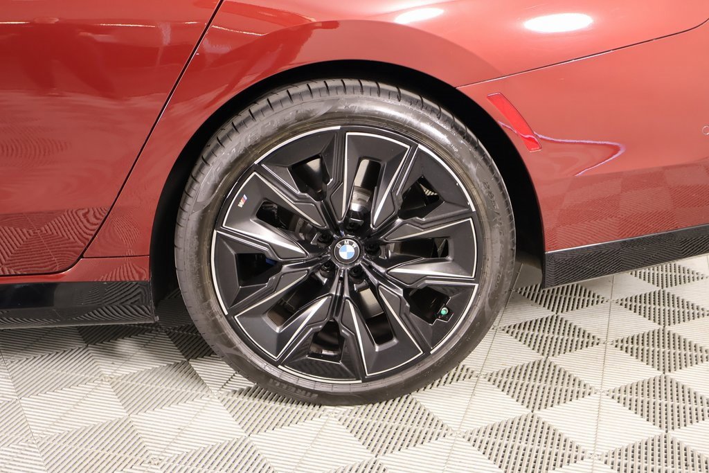 Used 2024 BMW 760i xDrive 760i xDrive image 21