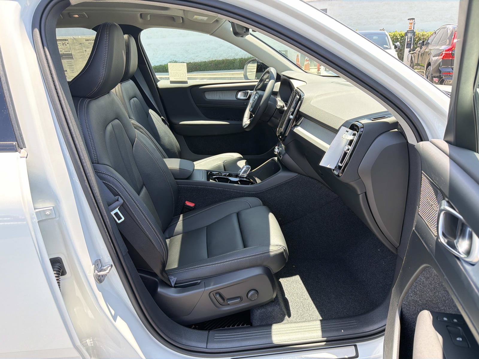 New 2026 Volvo XC40 B5 Ultra w/ Climate Package AWD/4WD image 20