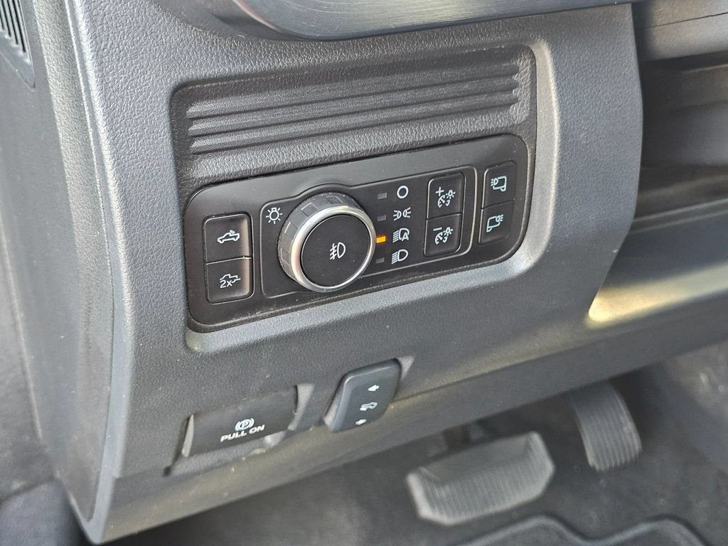 Used 2026 Ford F350 Lariat AWD/4WD image 33