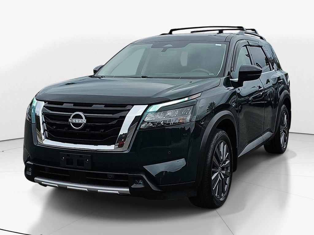 Used 2025 Nissan Pathfinder SL w/ SL Premium Package FWD image 11