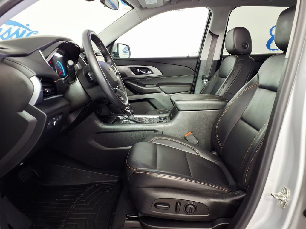 Used 2021 Chevrolet Traverse LT FWD image 7
