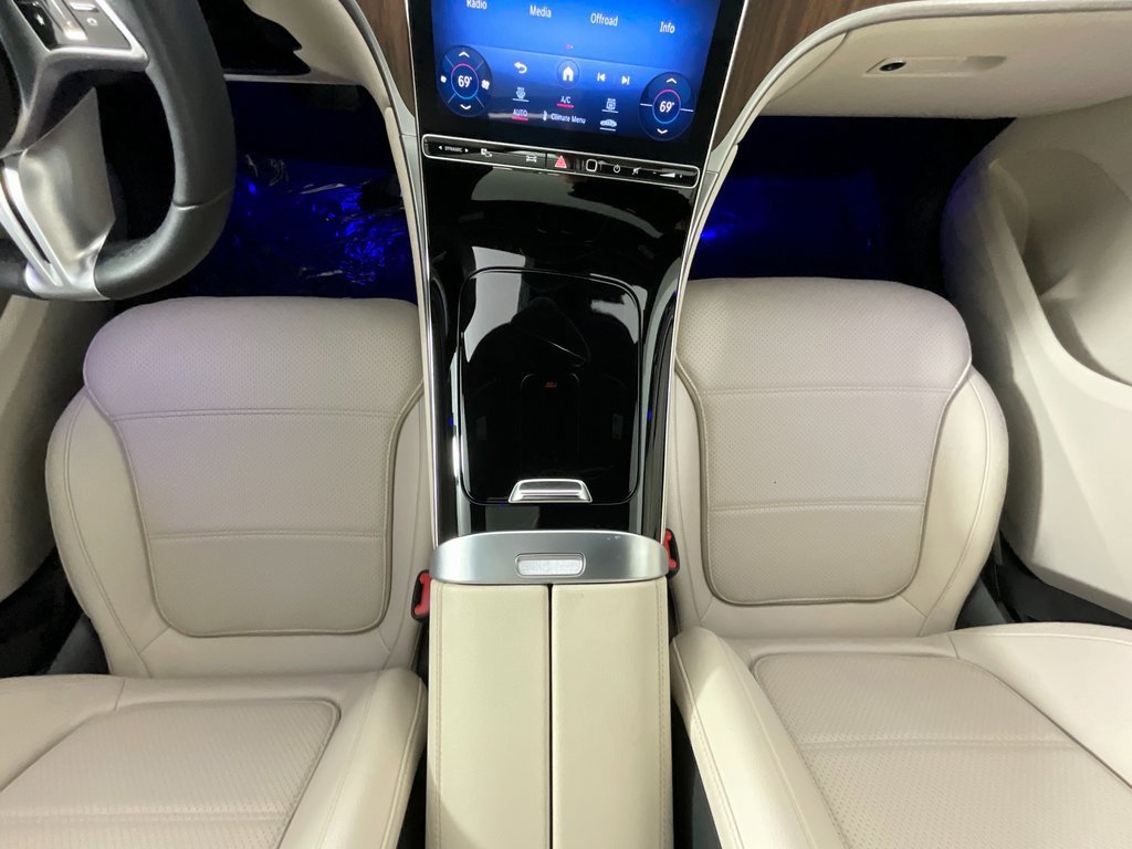 Used 2024 Mercedes-Benz GLC 300 4MATIC image 14