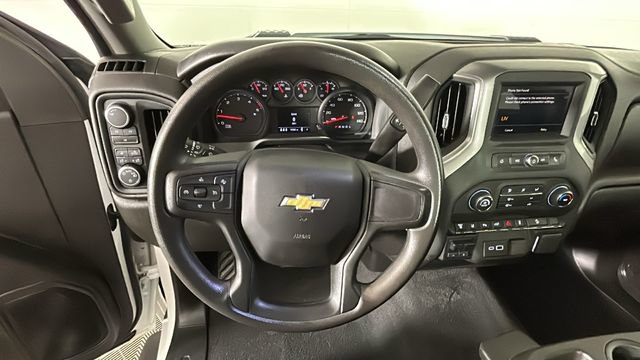 Used 2024 Chevrolet Silverado 2500 Custom w/ Custom Value Package AWD/4WD image 15