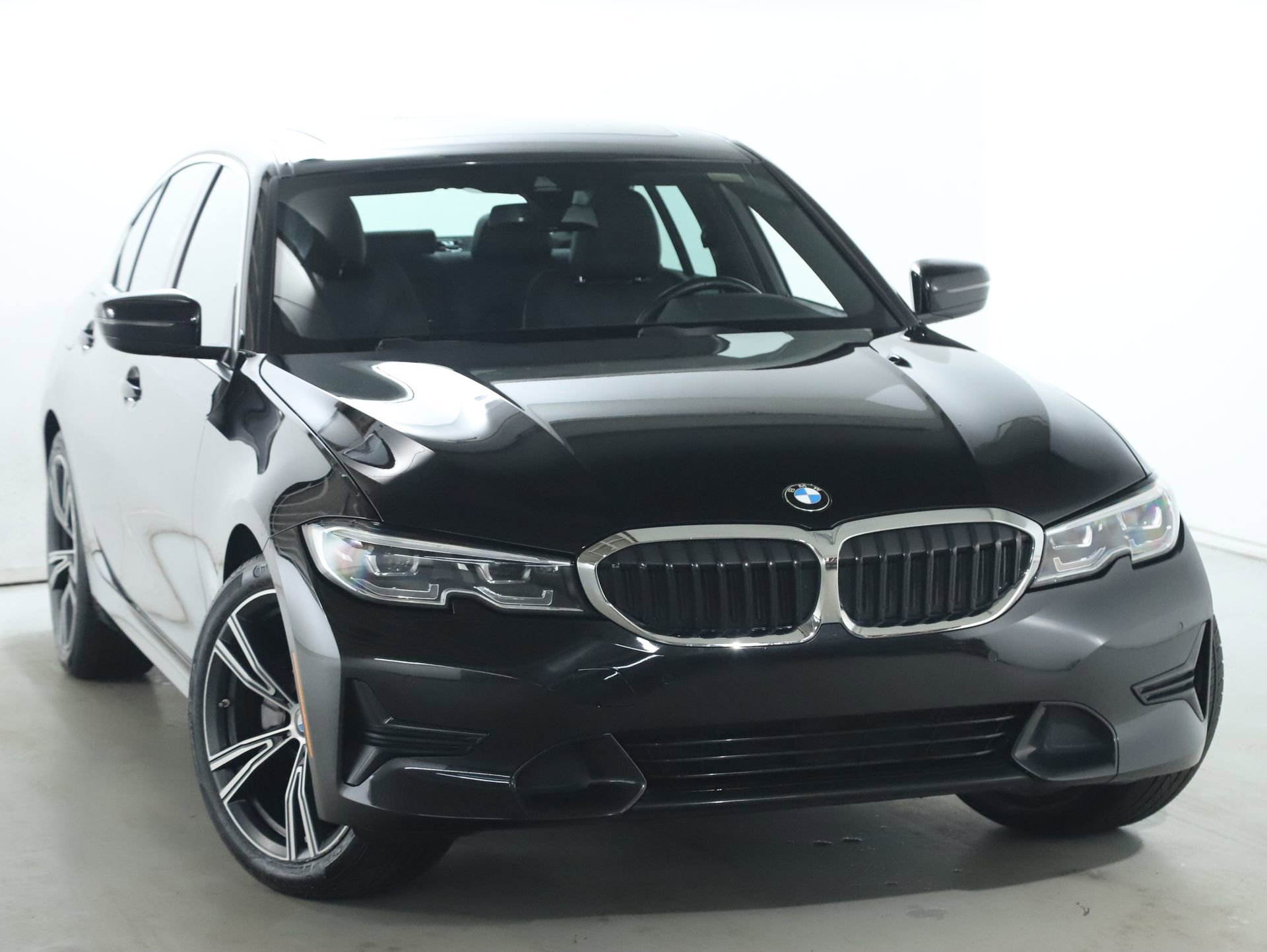 Used 2021 BMW 330e xDrive w/ Premium Package image 2