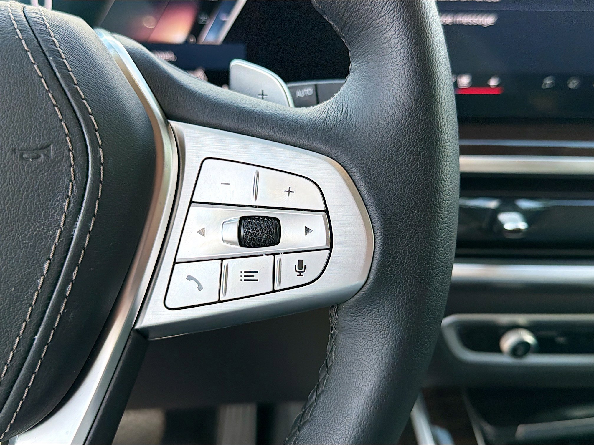 Used 2026 BMW X7 xDrive40i AWD/4WD image 39