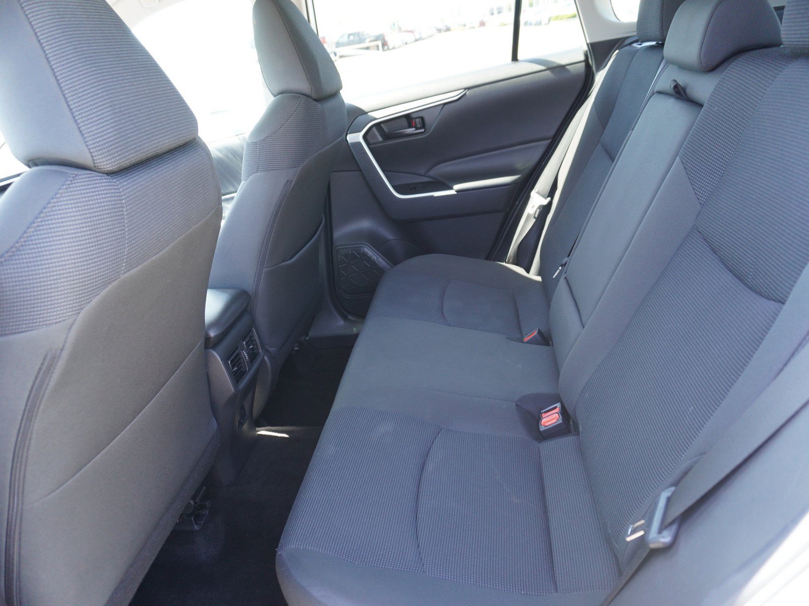 Used 2024 Toyota RAV4 LE AWD/4WD image 14