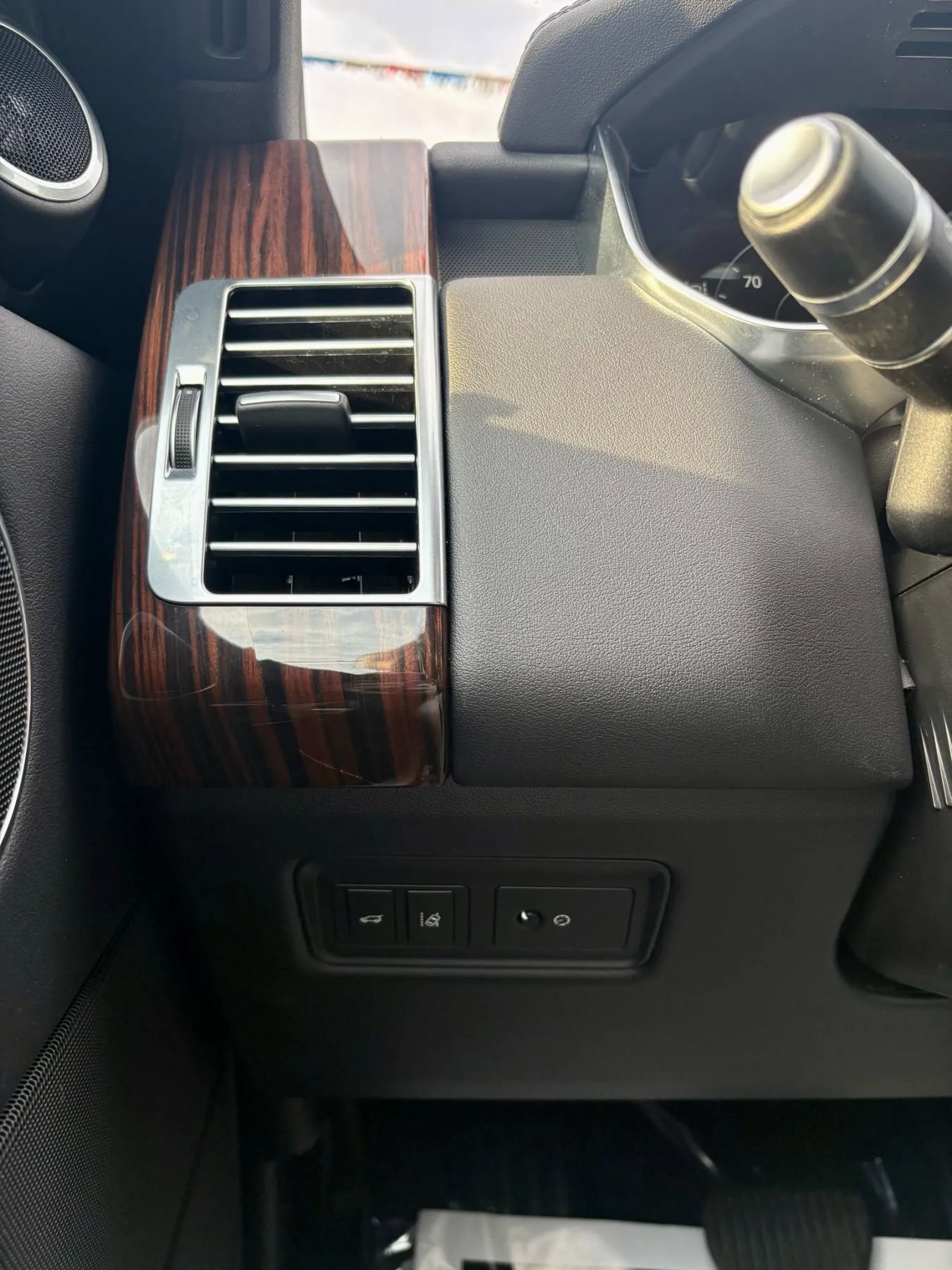 Used 2017 Land Rover Range Rover image 64