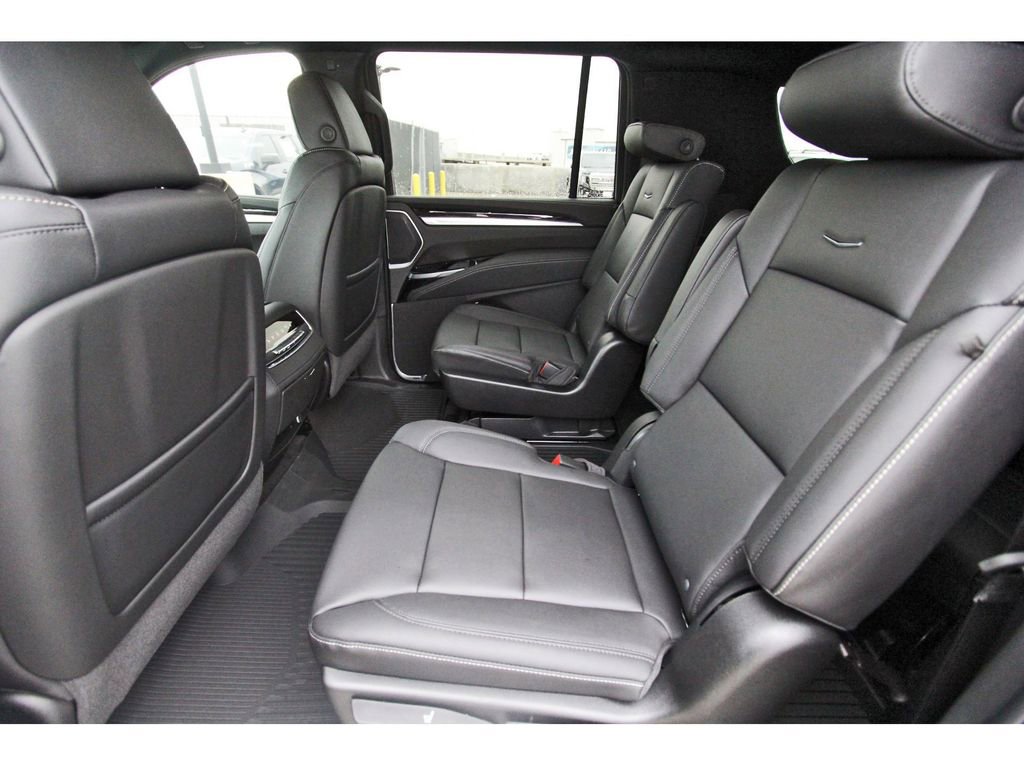 New 2026 Cadillac Escalade ESV Base image 7