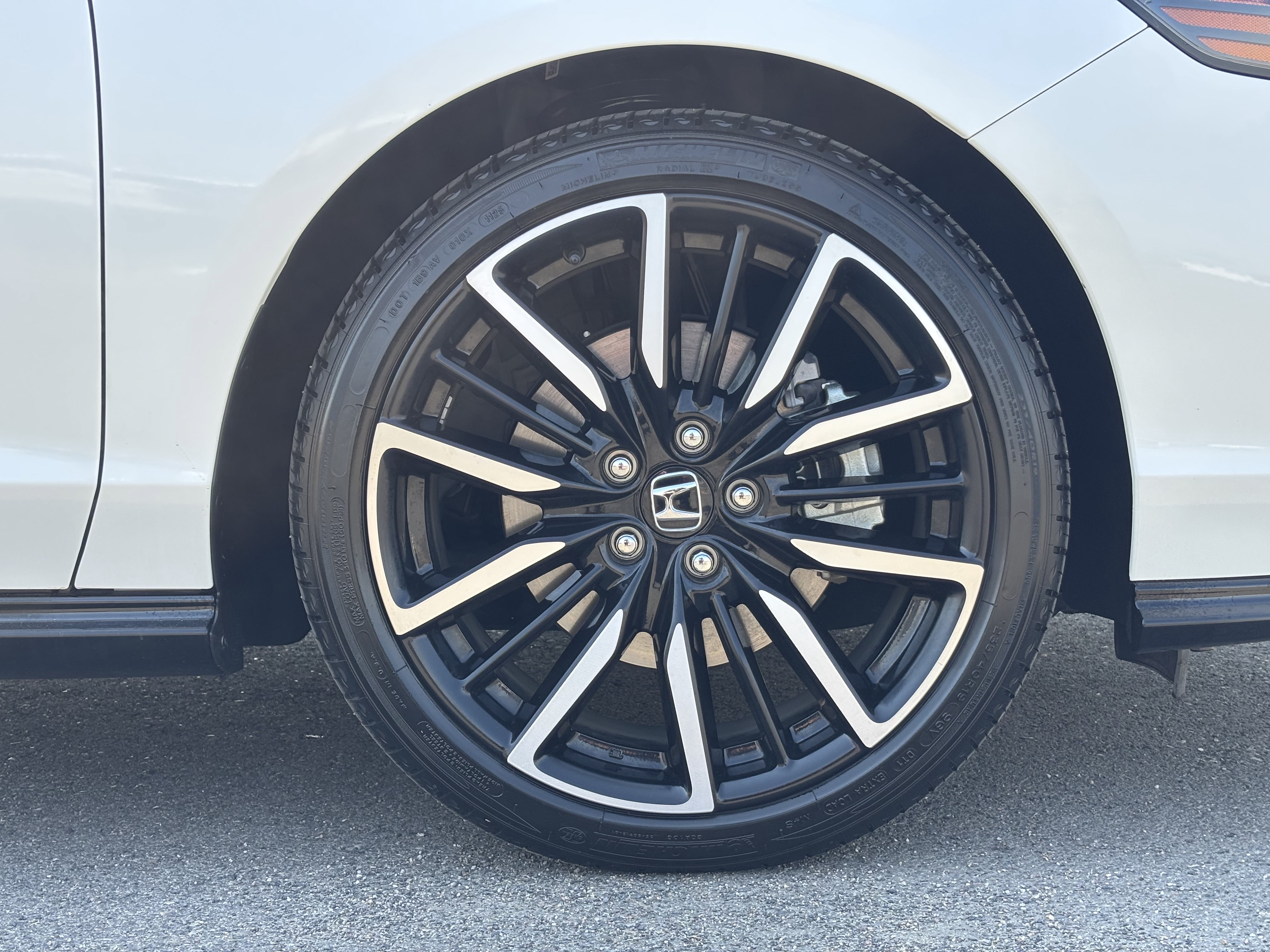Certified 2025 Honda Accord Touring image 11