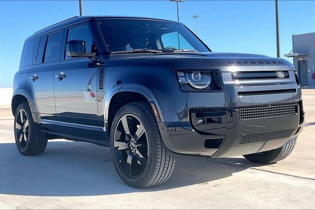 New 2026 Land Rover Defender 110 X-Dynamic SE image 2