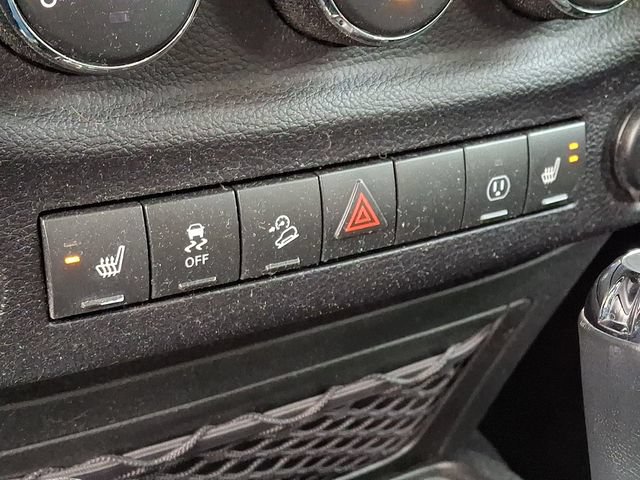 Used 2017 Jeep Wrangler Unlimited Sahara AWD/4WD image 21