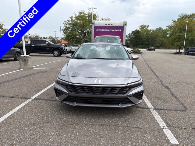 Certified 2024 Hyundai Elantra SEL w/ Convenience Package FWD image 3