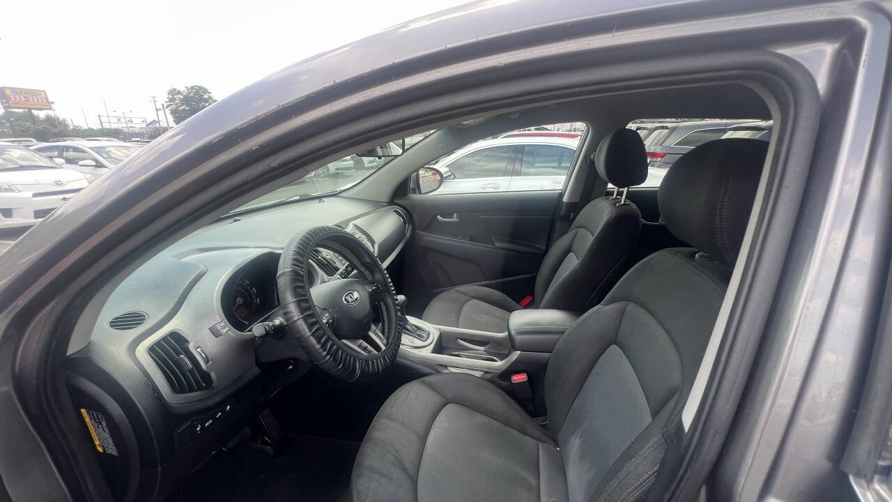 Used 2015 Kia Sportage LX image 5