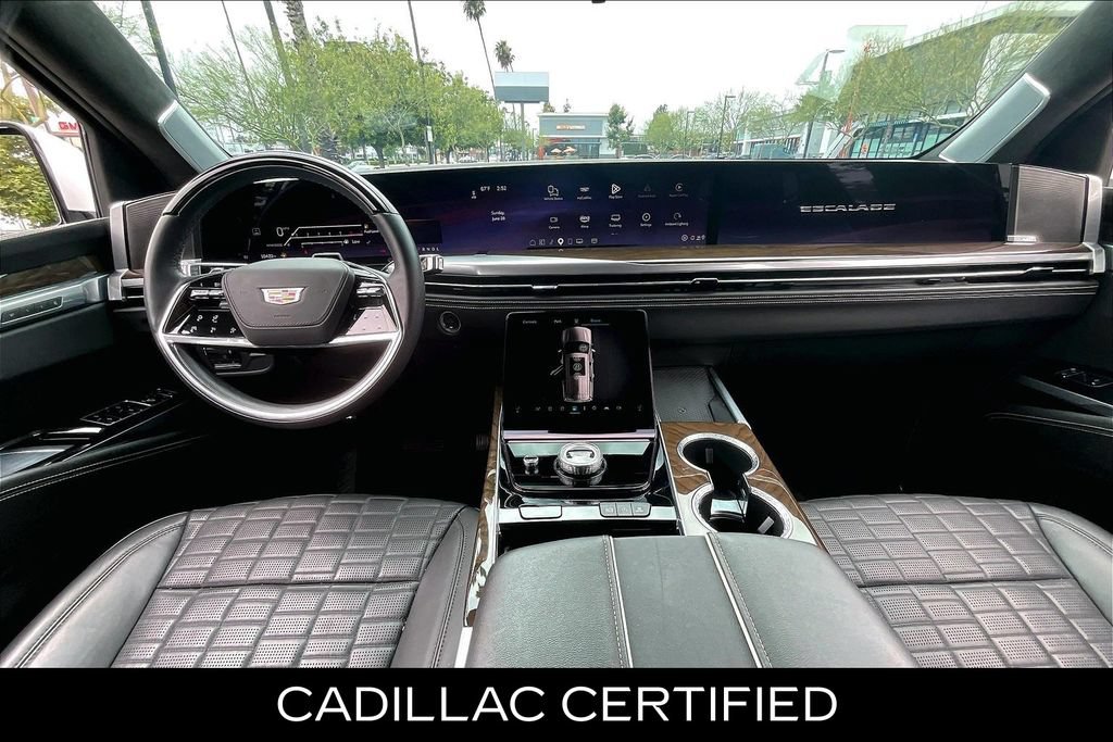 Certified 2025 Cadillac Escalade ESV Sport Platinum AWD/4WD image 14