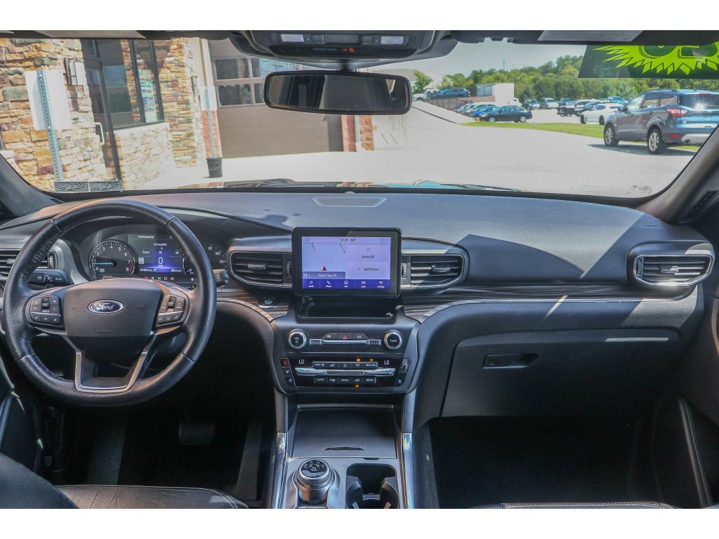 Used 2020 Ford Explorer Limited image 12