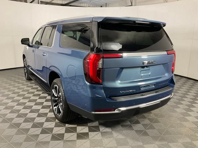 Used 2025 GMC Yukon XL Elevation w/ LPO, Elevation Black Package AWD/4WD image 4