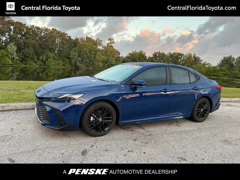Used 2025 Toyota Camry SE