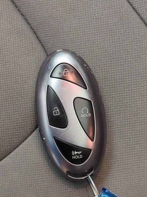 Used 2025 Hyundai Elantra SEL FWD image 31