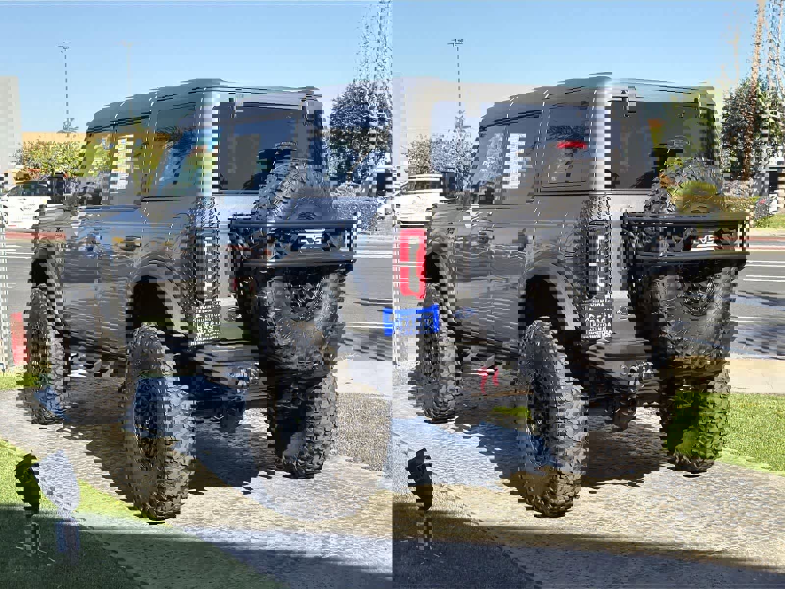 Used 2023 Ford Bronco Badlands image 4