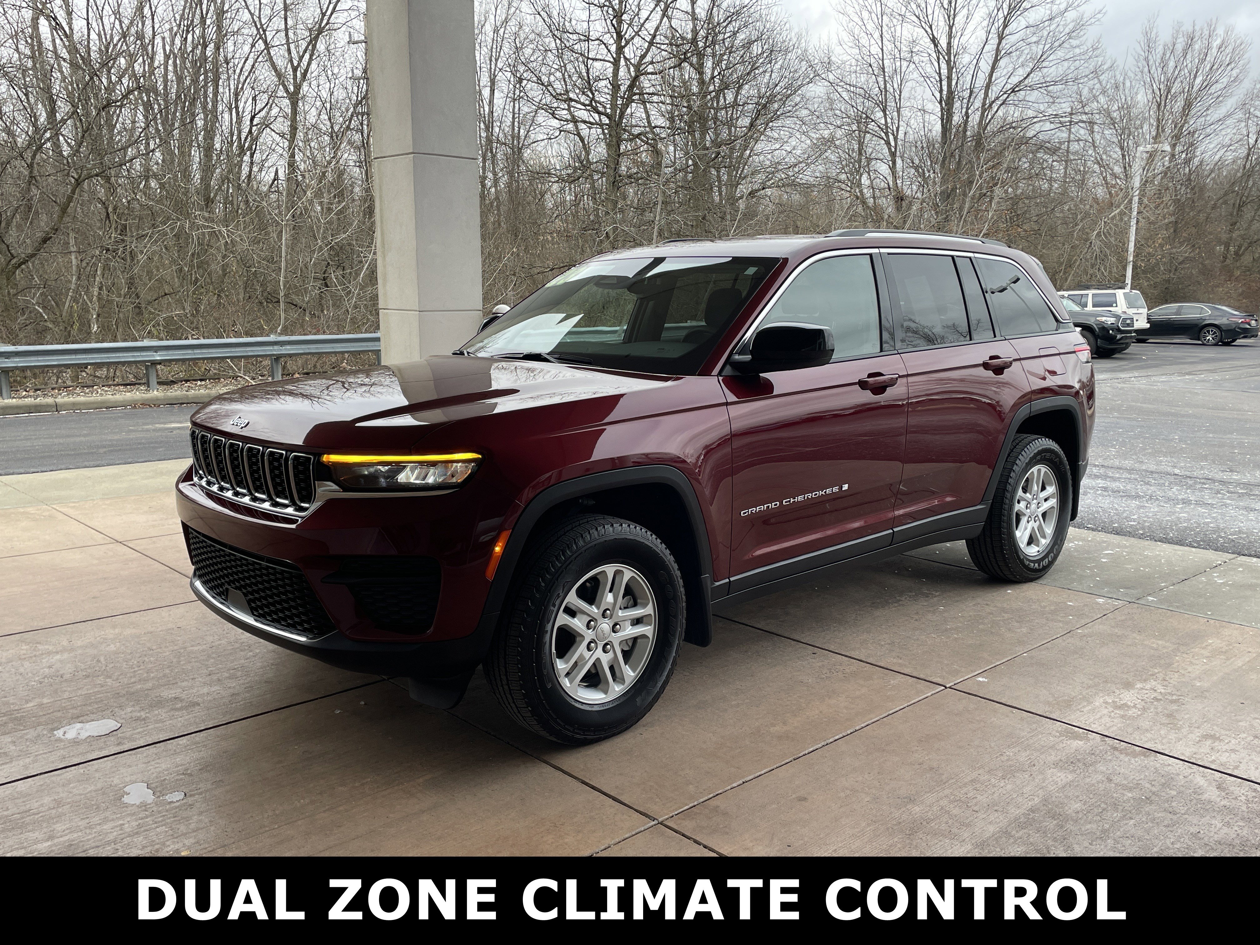 Used 2023 Jeep Grand Cherokee Laredo w/ MOPAR Finishing Package image 3