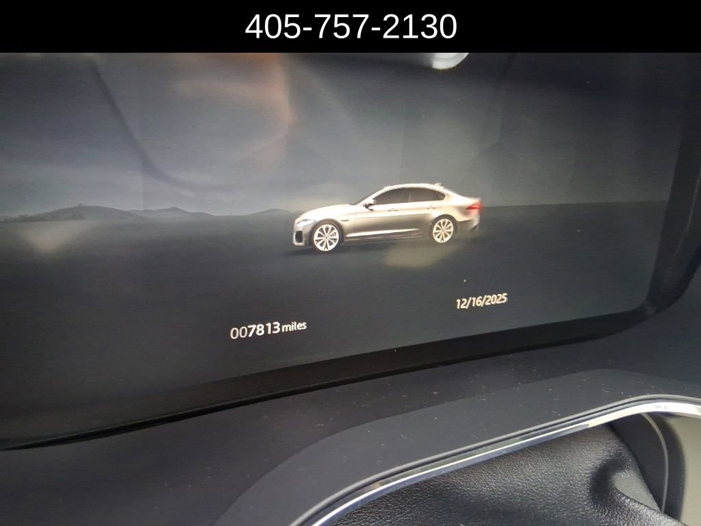 Used 2024 Jaguar XF R-Dynamic SE image 9
