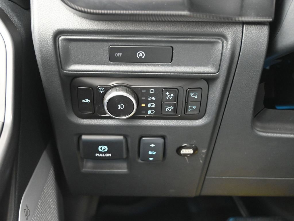 New 2025 Ford F150 Lariat w/ Equipment Group 502A High image 17