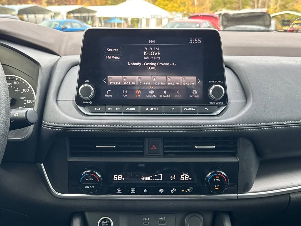 Used 2023 Nissan Rogue SV image 18