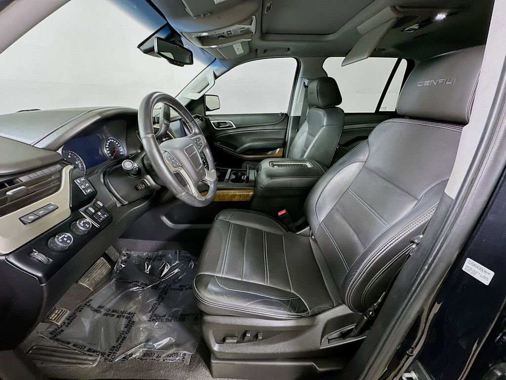 Used 2020 GMC Yukon Denali w/ Denali Ultimate Package image 15