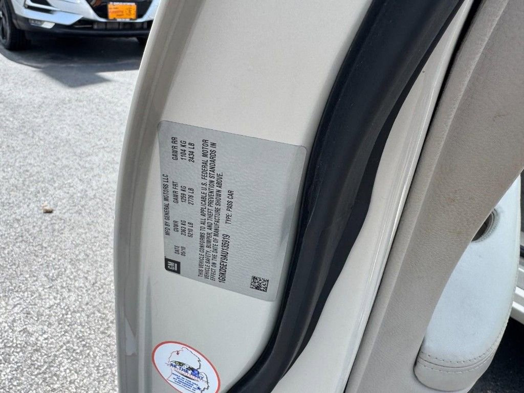 Used 2010 Cadillac DTS Luxury FWD image 22