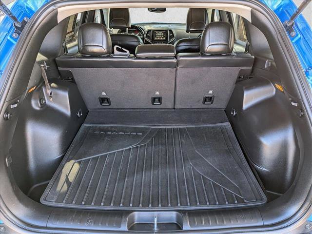 Used 2021 Jeep Cherokee Latitude Plus image 18