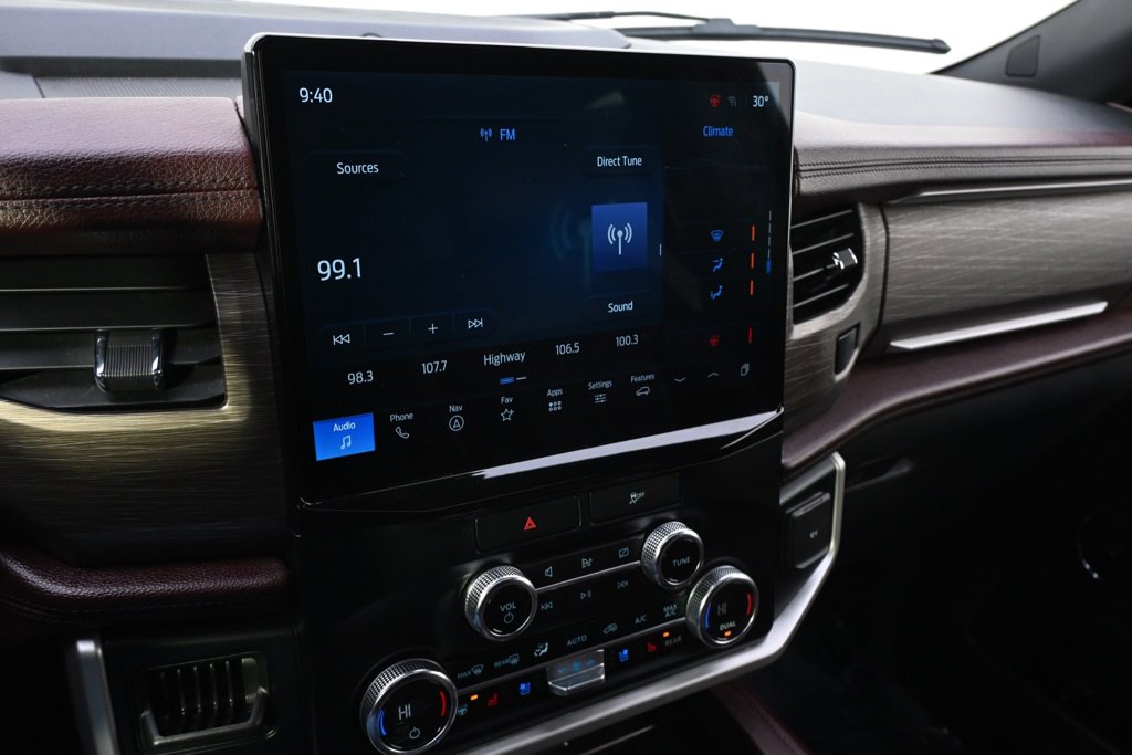 Used 2023 Ford Expedition Limited image 29