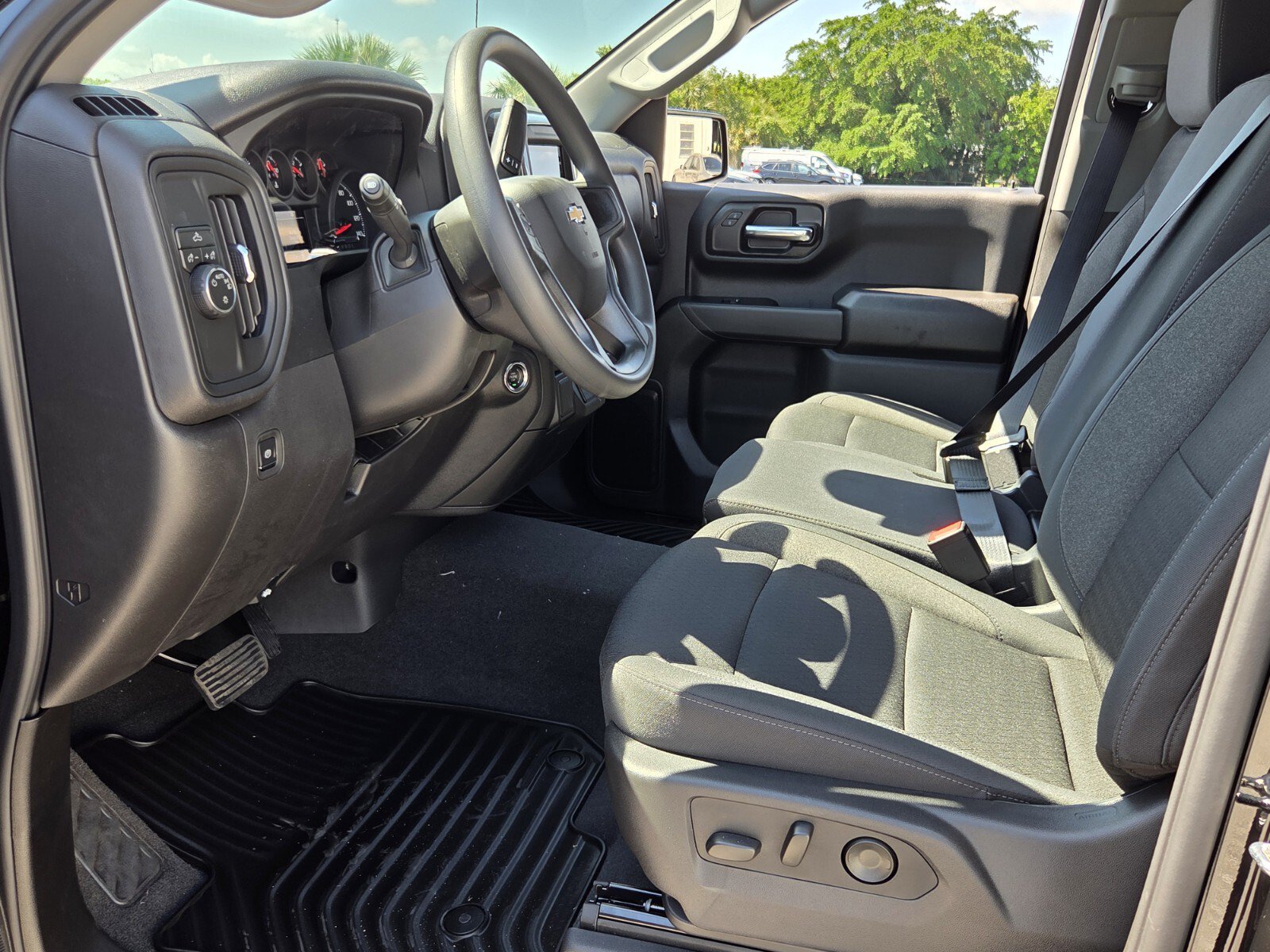 New 2026 Chevrolet Silverado 1500 Custom w/ Turbomax Blackout Package RWD image 9