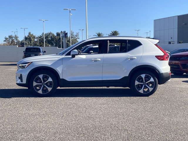 Certified 2025 Volvo XC40 B5 Core w/ Protection Package Premier image 10