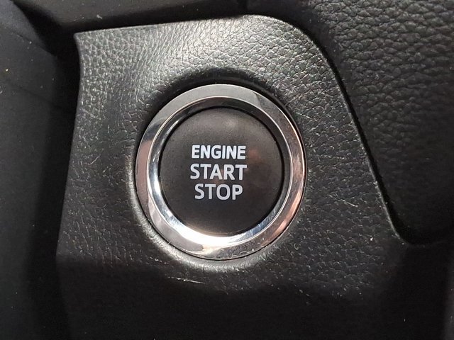 Used 2022 Toyota RAV4 XLE Premium image 22