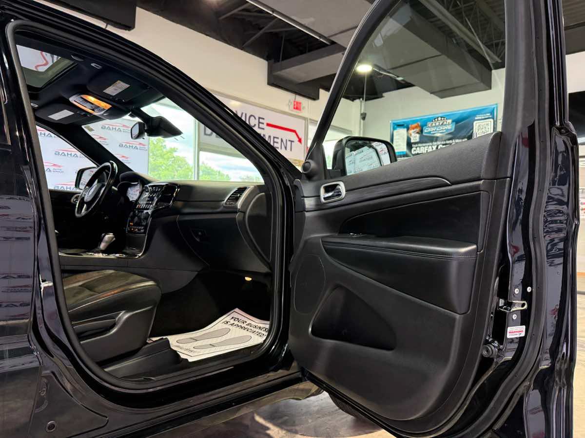 Used 2021 Jeep Grand Cherokee Laredo X AWD/4WD image 48