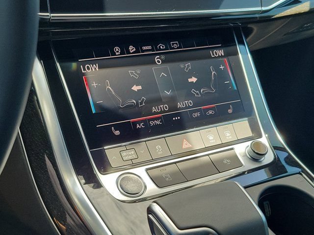 Certified 2025 Audi Q7 2.0T Premium w/ Convenience Package AWD/4WD image 26