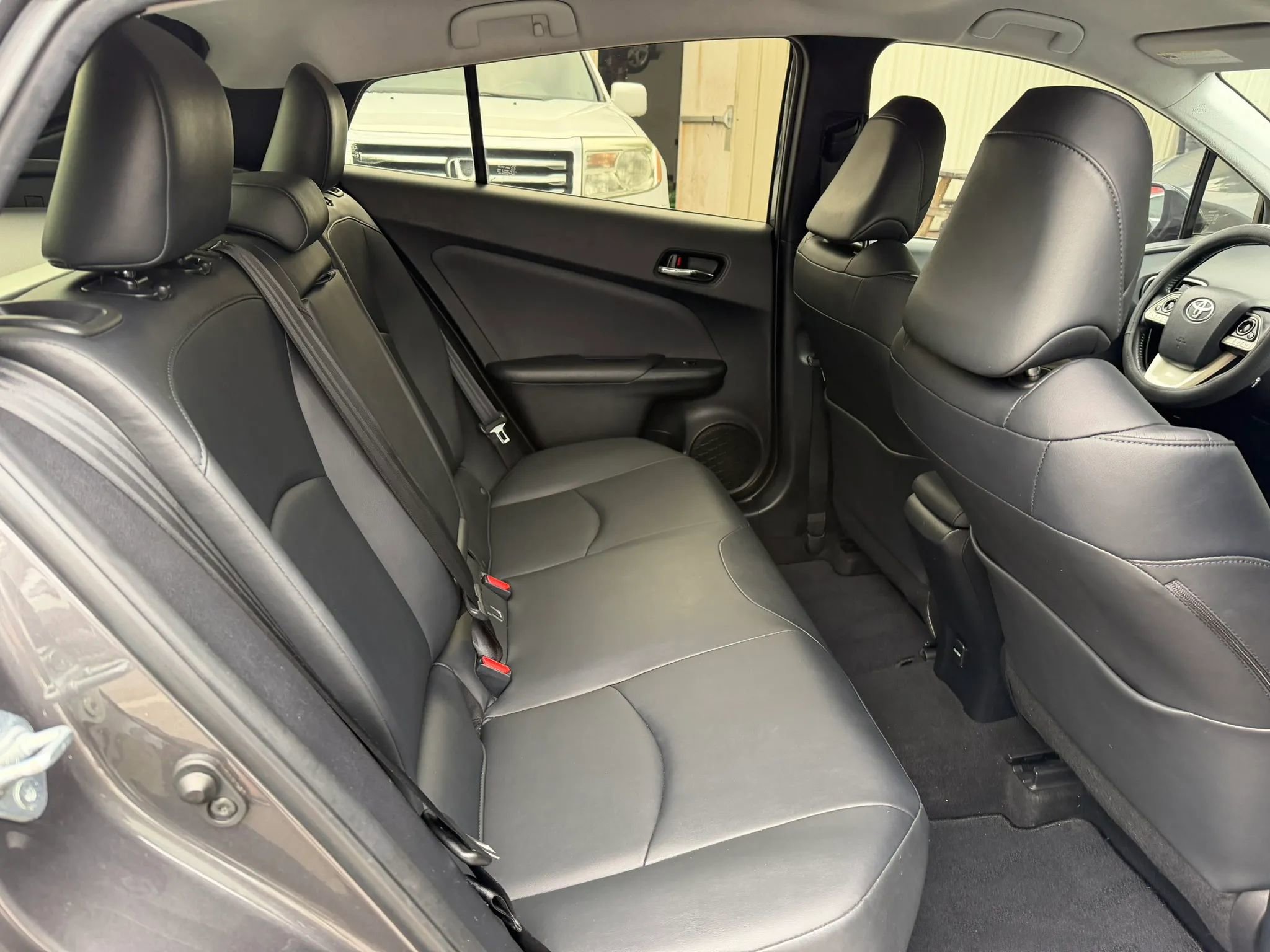 Used 2017 Toyota Prius Four w/ Carpet Mat Package FWD image 20