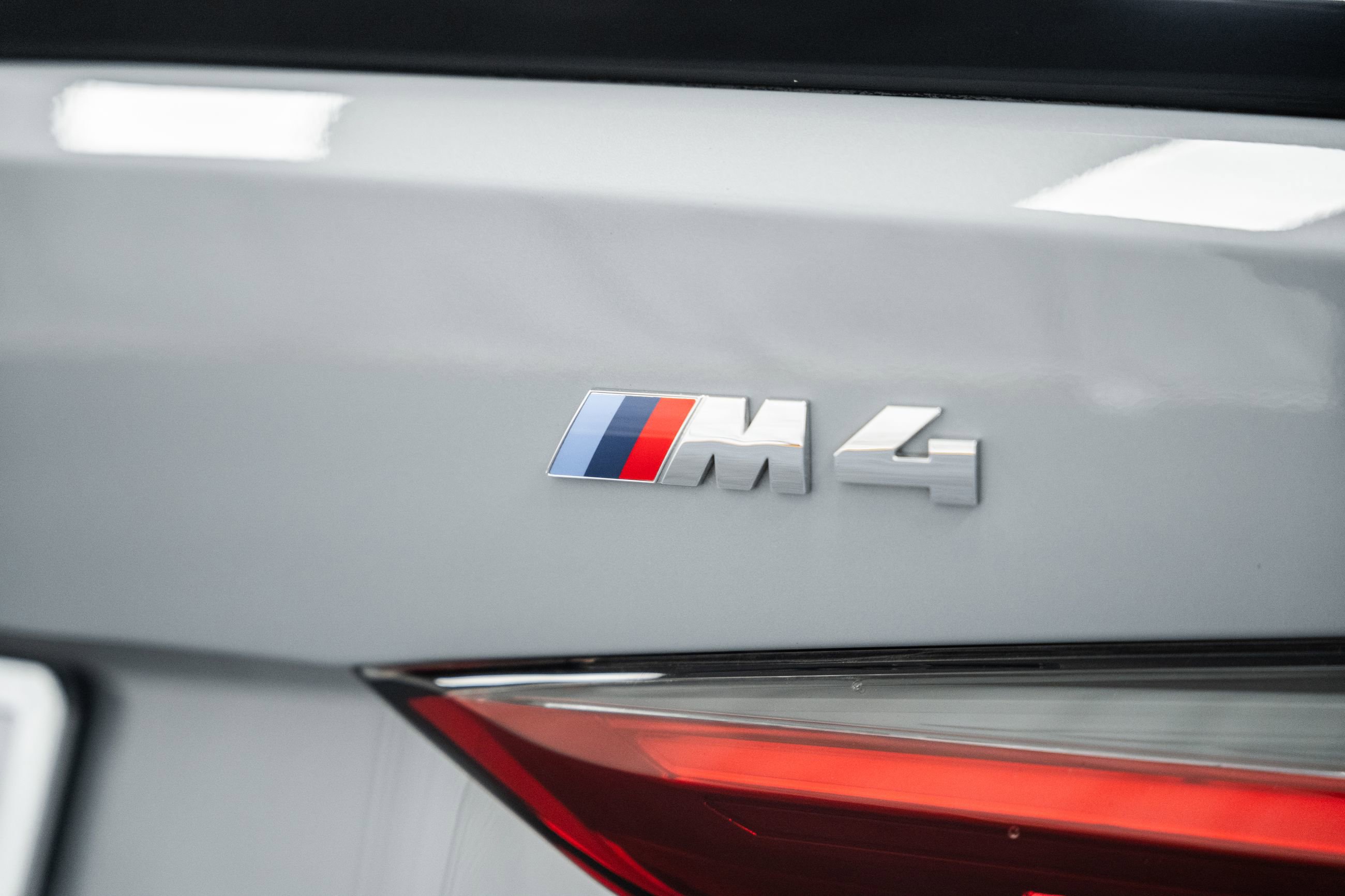 Used 2024 BMW M4 Coupe w/ Executive Package image 10