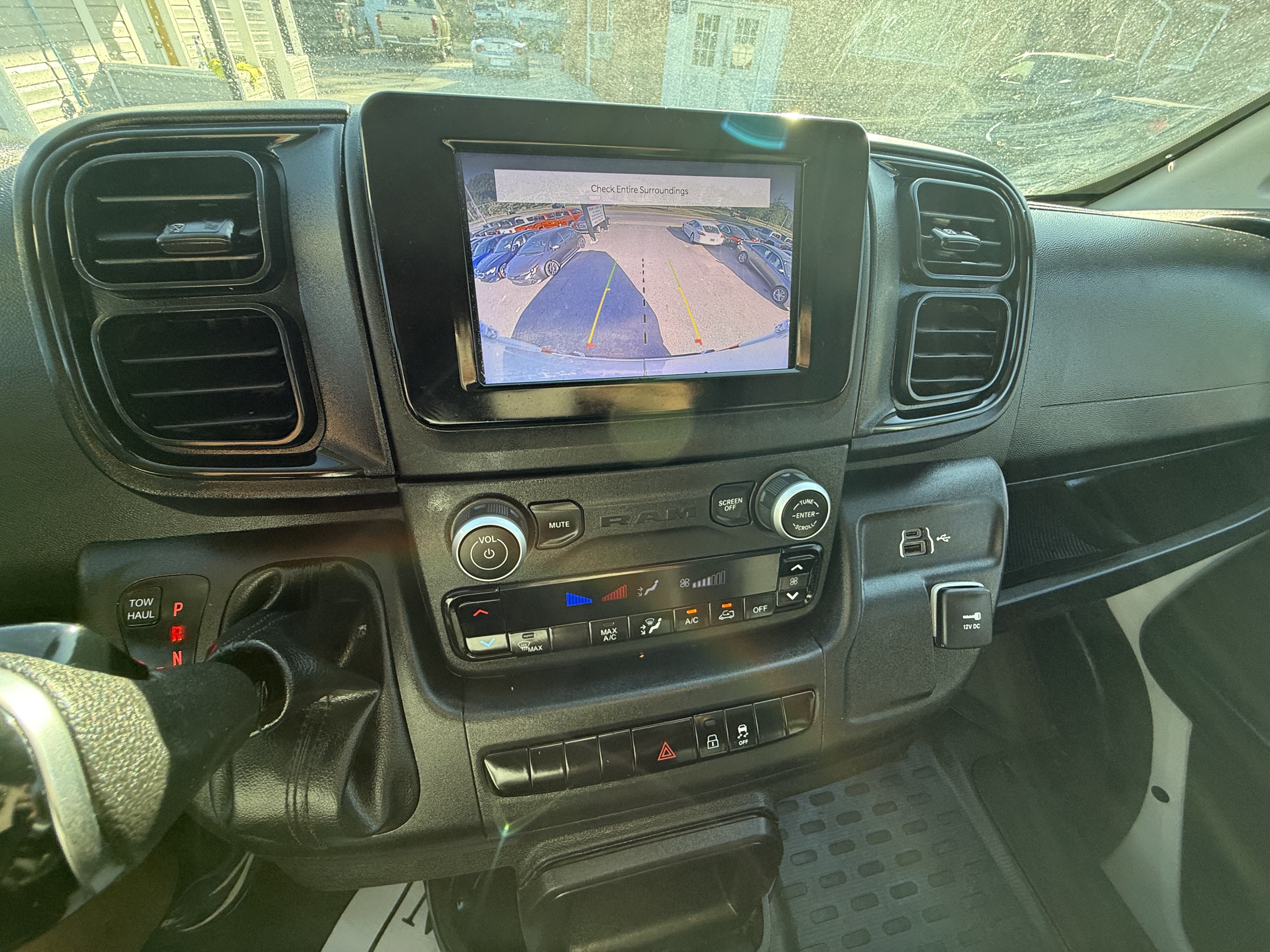 Used 2023 RAM ProMaster 2500 FWD image 25