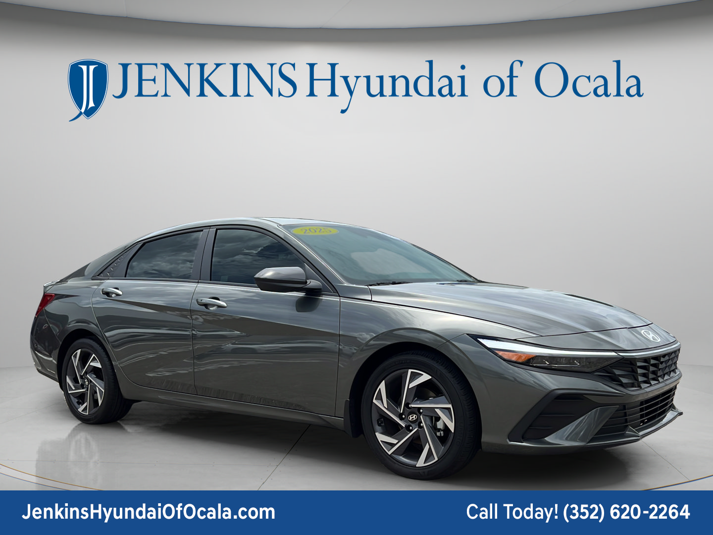 Certified 2025 Hyundai Elantra Sport FWD image 1