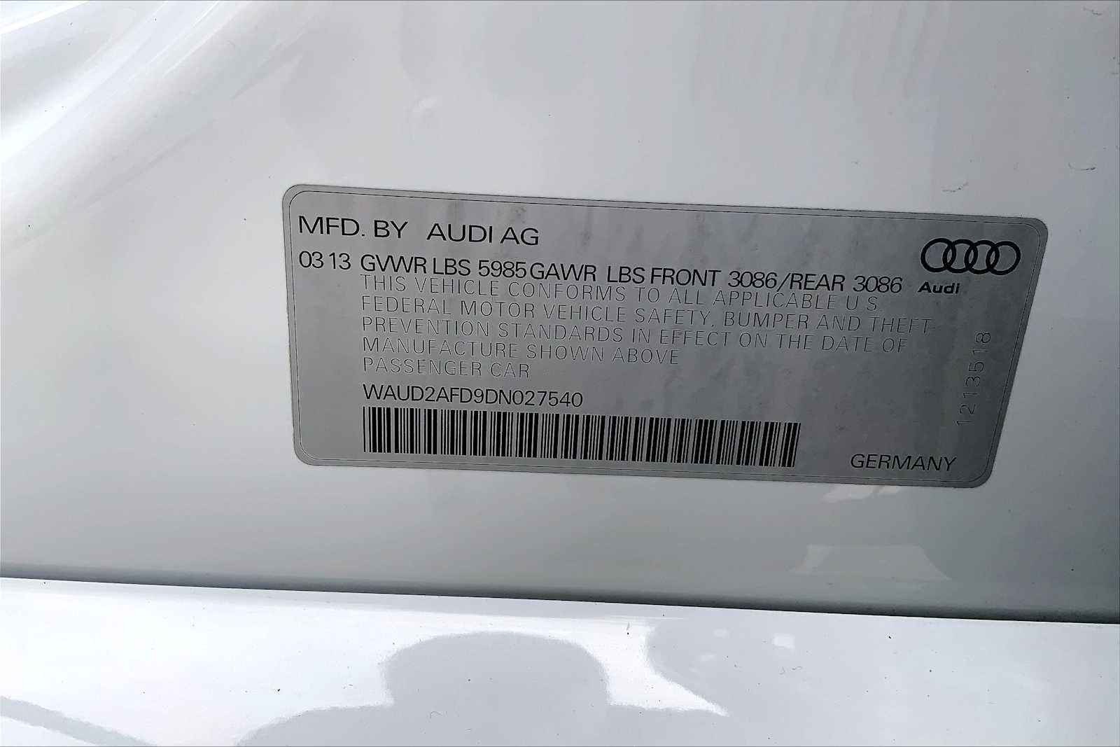Used 2013 Audi S8 w/ Full Leather Pkg image 34