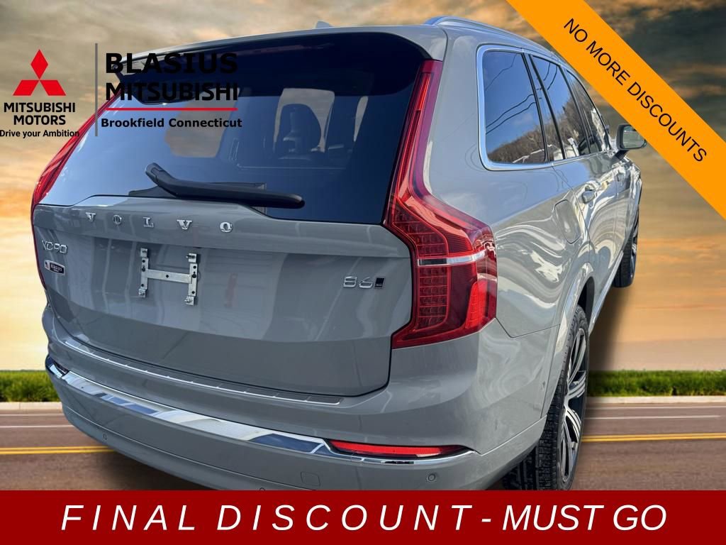 Used 2025 Volvo XC90 B6 Ultra w/ Protection Package Premier image 11
