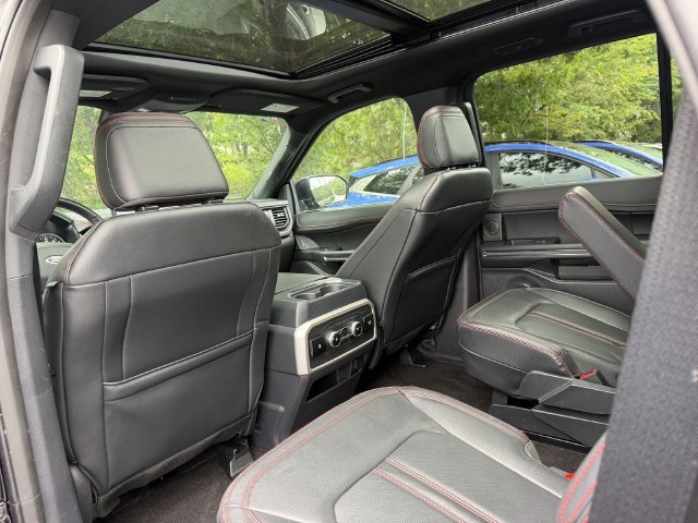 Used 2023 Ford Expedition Limited AWD/4WD image 25