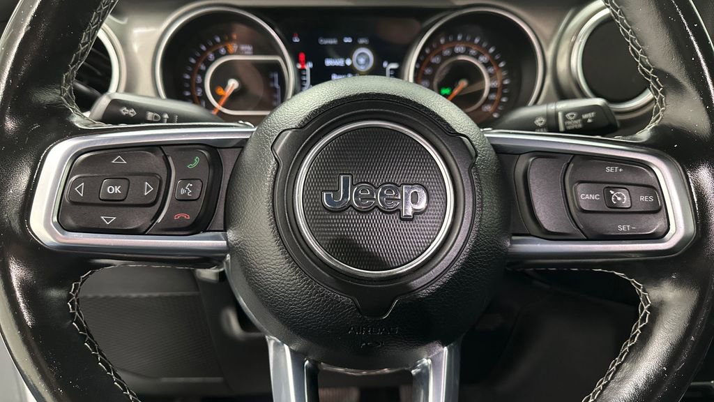 Used 2021 Jeep Gladiator Overland image 16