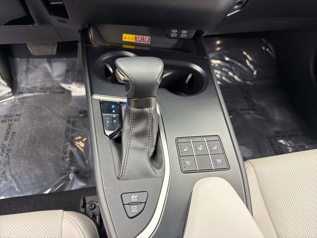 Used 2023 Lexus UX 250h AWD w/ Accessory Package (Z2) image 16