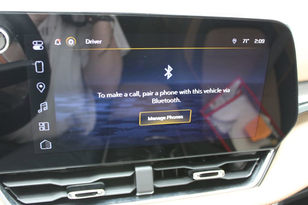 Used 2025 Chevrolet Equinox ACTIV w/ Safety and Technology Package image 50