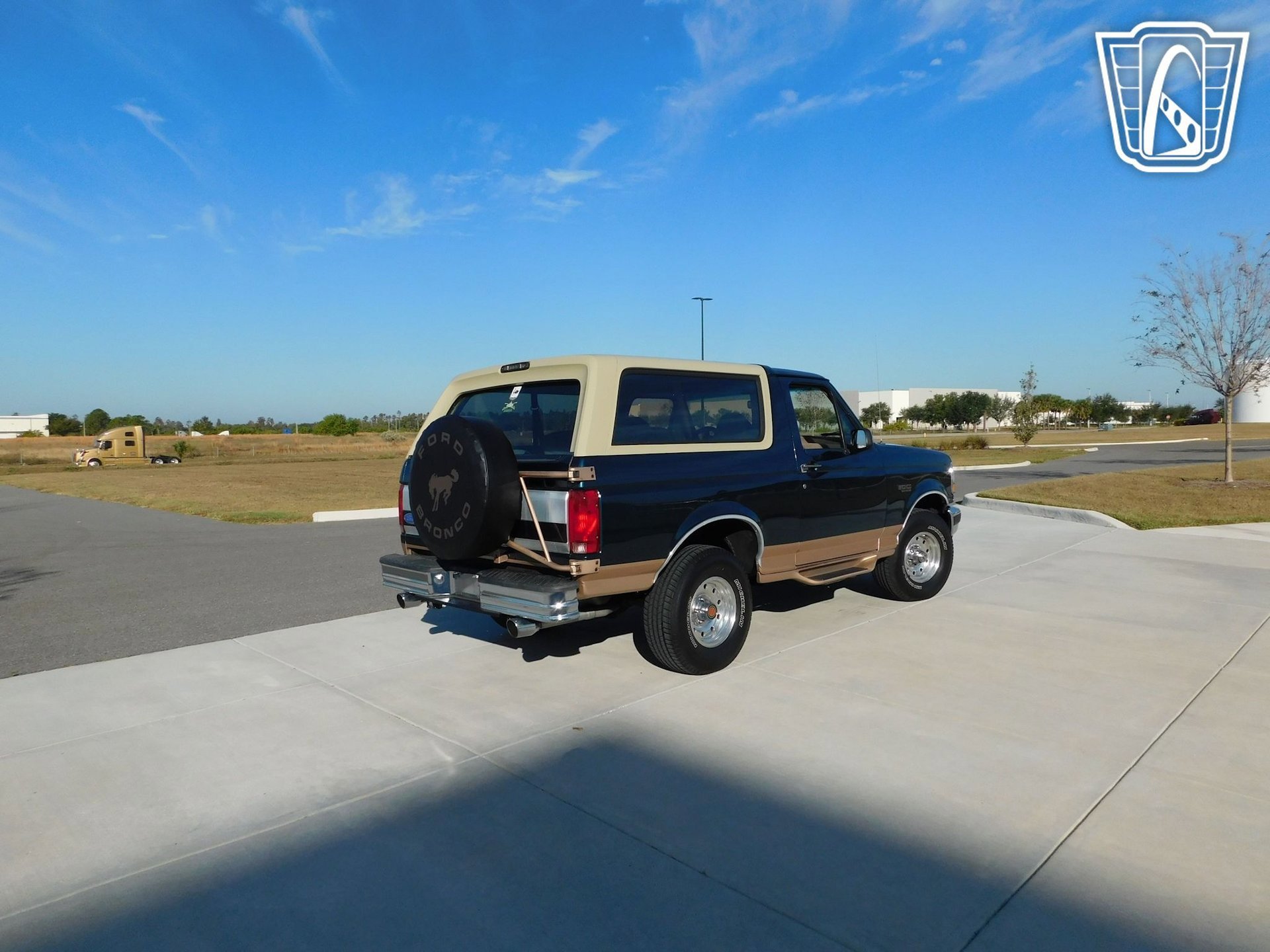 Used 1995 Ford Bronco XLT image 16