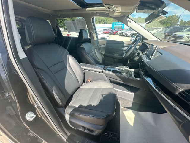 Used 2023 Nissan Rogue SL AWD/4WD image 33
