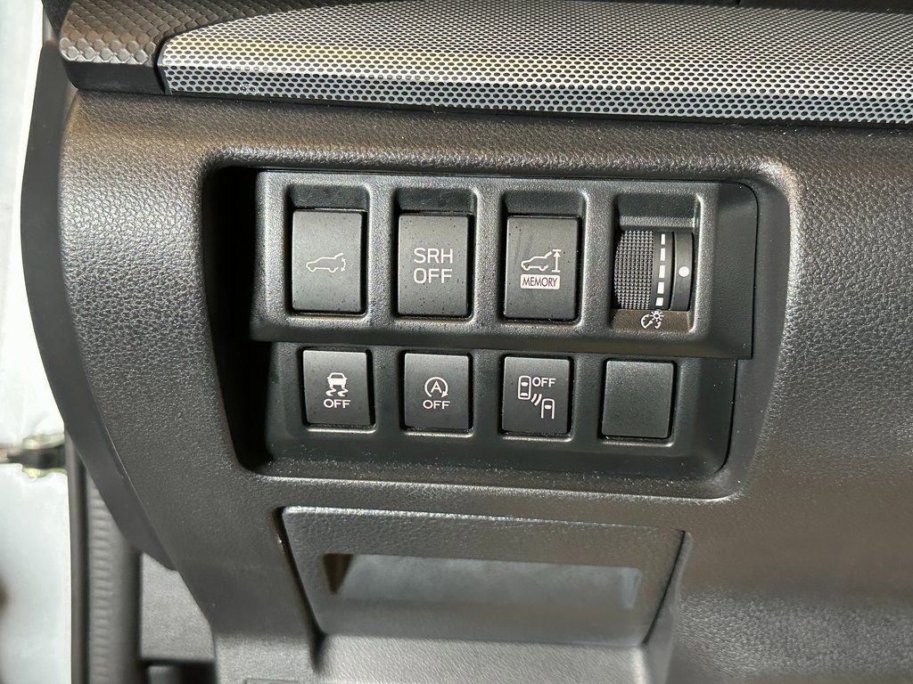 Used 2019 Subaru Forester Limited w/ Popular Package #3 image 16