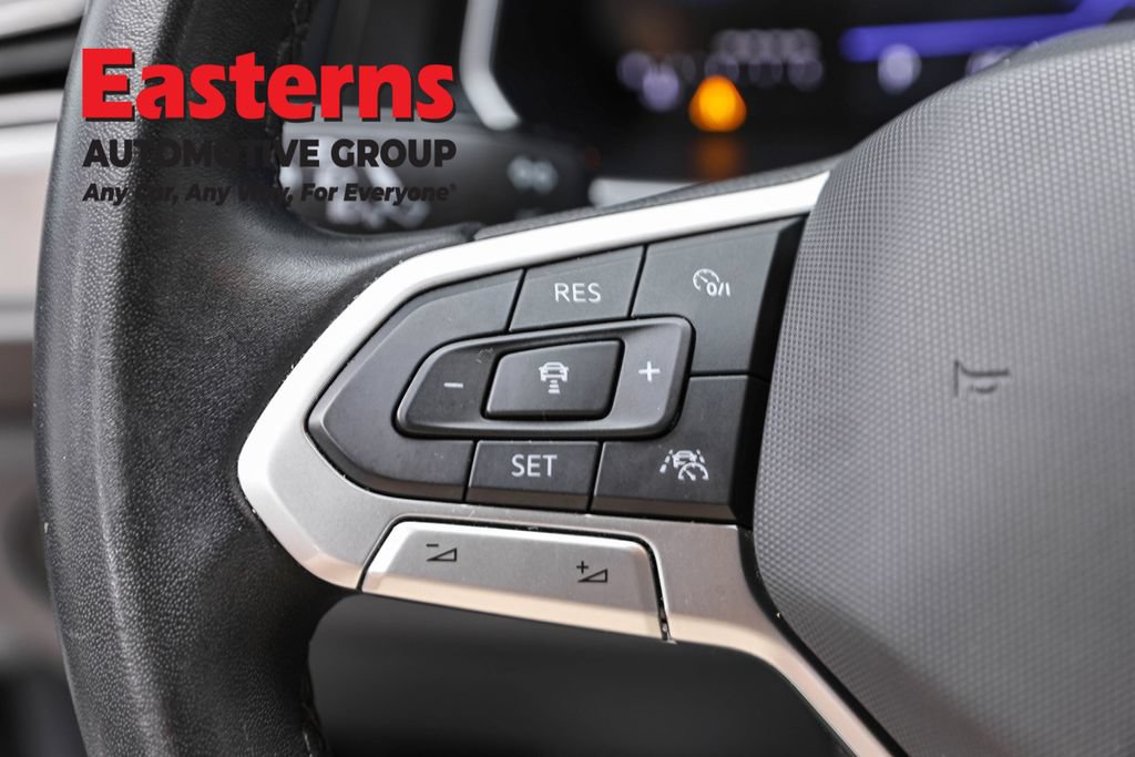 Used 2024 Volkswagen Jetta SE FWD image 16